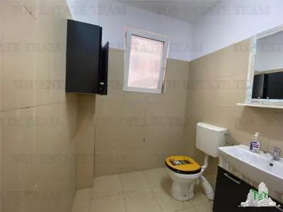 Commercial Space to Let, Basement, Brotacei Area - foto 6