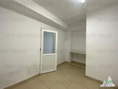 Commercial Space to Let, Basement, Brotacei Area - foto 9