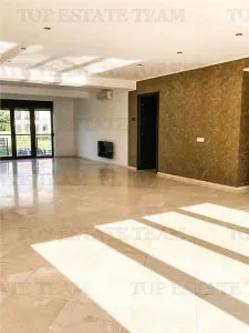 4-Bedroom Apartment with 2 Balconies, Sisesti - Bucuresti