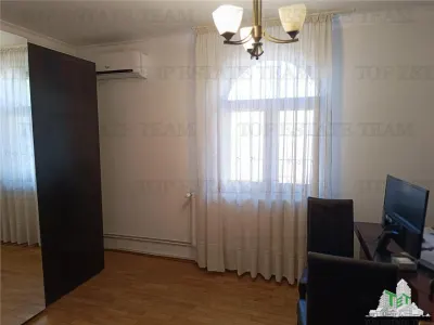 Elegant Villa for Sale near Bazilescu Park, Bucuresti Noi - foto 12