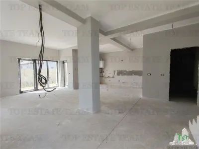 Villa de 4 Dormitorios, Tunari - Cuza - foto 2