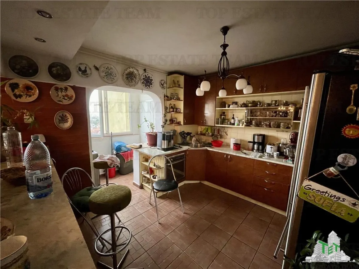 Appartement 4 Chambres | Victoriei | 2 Balcons | 94 m² - foto 2