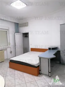 Apartamento de Cuatro Dormitorios, Zona Nicolae Balcescu - foto 4