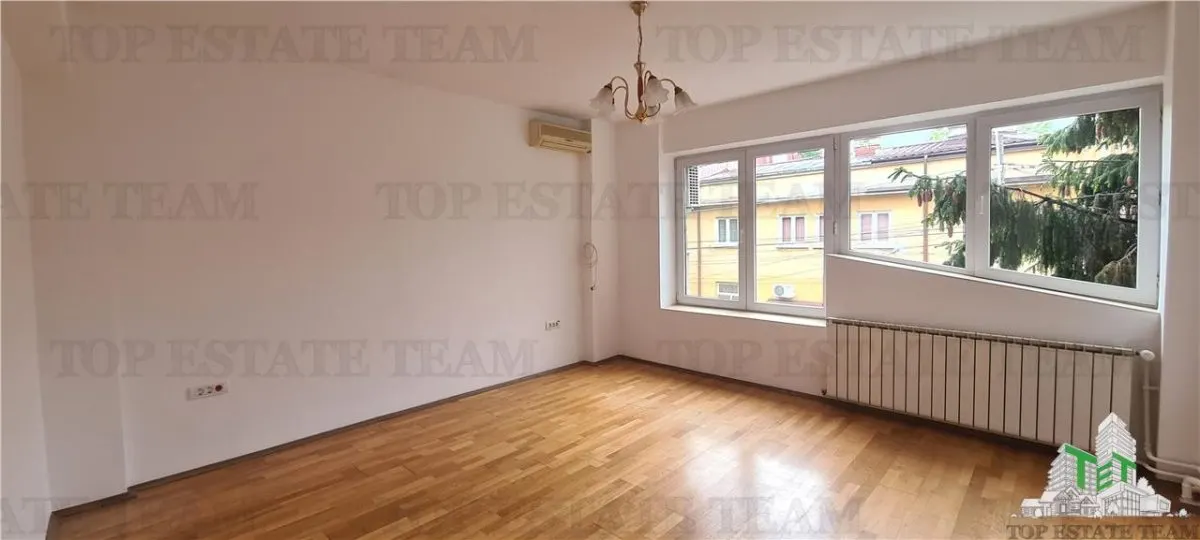 Villa en Venta en Zona Domenii - foto 11