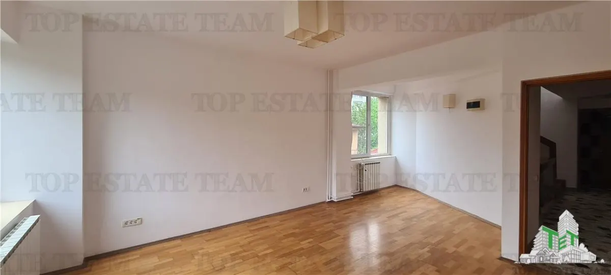 Villa en Venta en Zona Domenii - foto 12