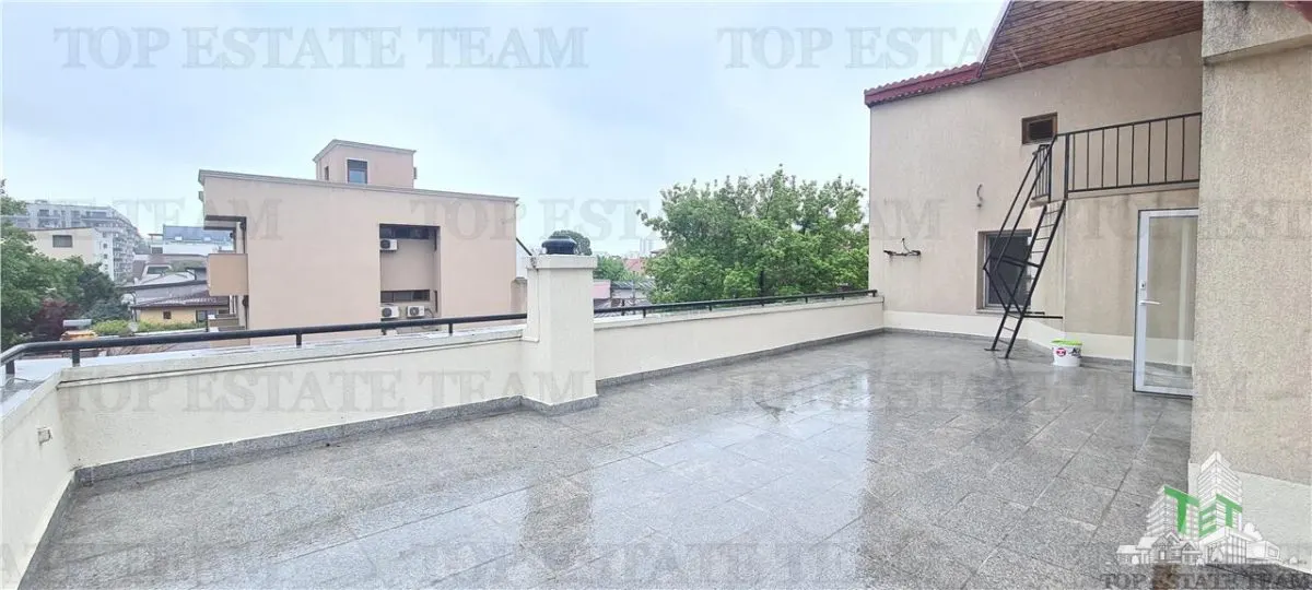 Villa en Venta en Zona Domenii - foto 15