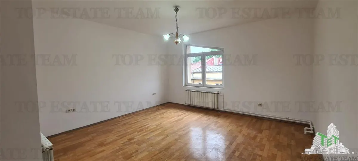 Villa en Venta en Zona Domenii - foto 9