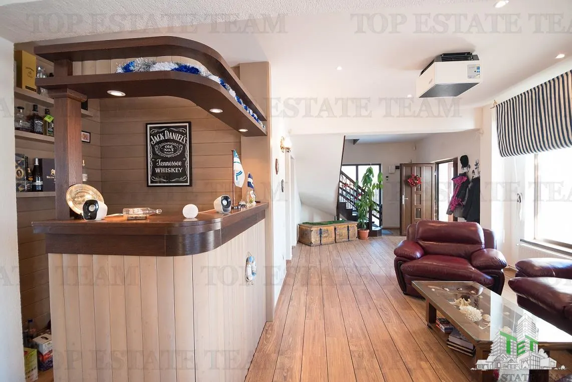 Luxury Villa with Tourism Potential – 15 Bedrooms – Tohanul Nou, Bran - foto 12