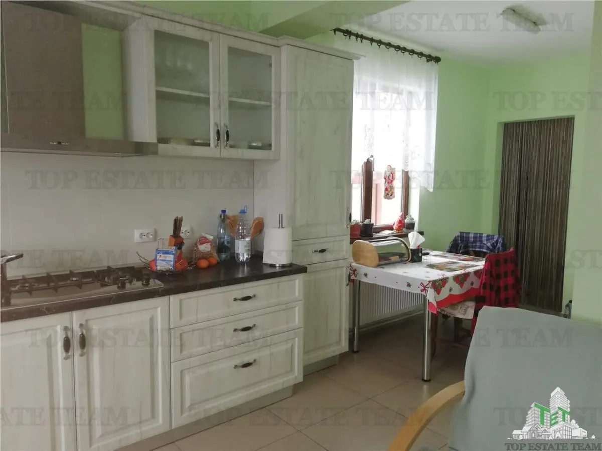 Luxury Villa with Tourism Potential – 15 Bedrooms – Tohanul Nou, Bran - foto 15