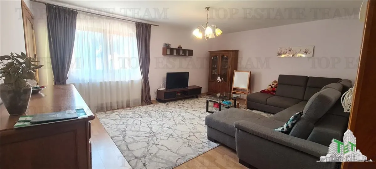 Villa de 5 Dormitorios en Venta en Bucurestii Noi – Cerca del Metro - foto 3
