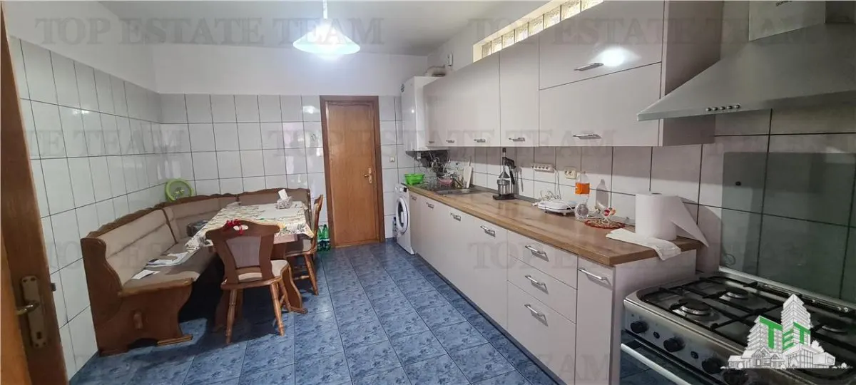 Villa de 5 Dormitorios en Venta en Bucurestii Noi – Cerca del Metro - foto 6
