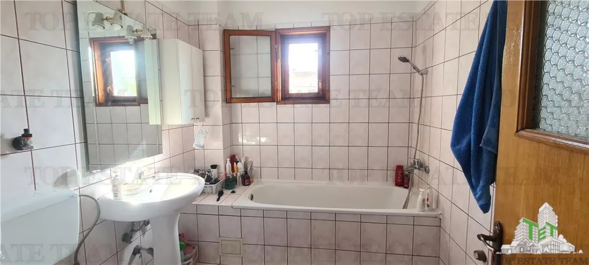 Villa de 5 Dormitorios en Venta en Bucurestii Noi – Cerca del Metro - foto 8