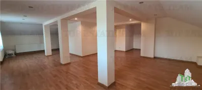 Villa de 5 Dormitorios en Venta en Bucurestii Noi – Cerca del Metro - foto 10
