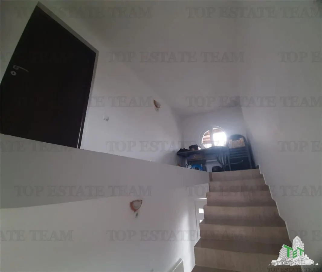 Spacious 8-Bedroom House with 801 sqm Land – Ideal for Two Families - foto 21