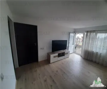 Spacious 8-Bedroom House with 801 sqm Land – Ideal for Two Families - foto 4