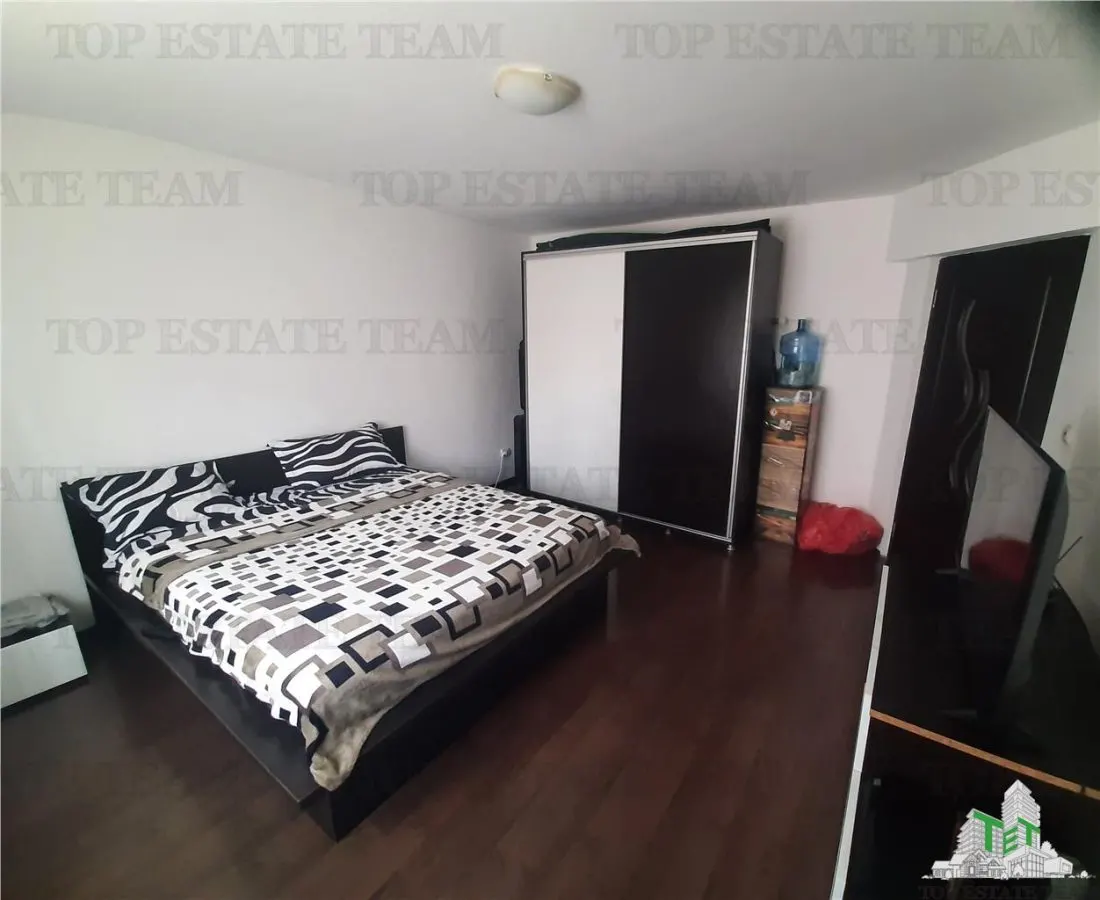 Spacious 8-Bedroom House with 801 sqm Land – Ideal for Two Families - foto 5