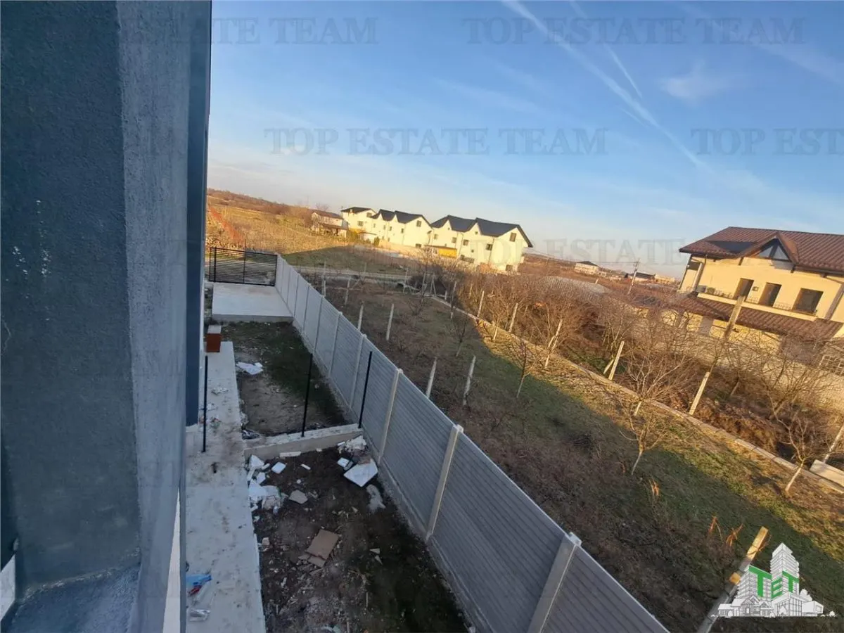 Villa Triplex en Venta en Magurele, Ilfov - foto 3
