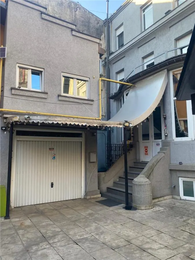 Villa con 5 Apartamentos en Venta en Cismigiu, Sector 1 - foto 12