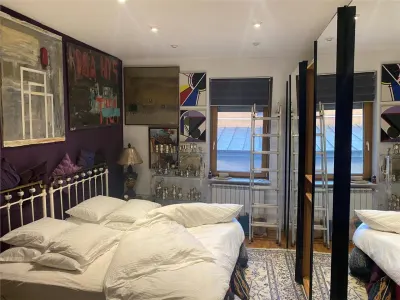 Villa con 5 Apartamentos en Venta en Cismigiu, Sector 1 - foto 5