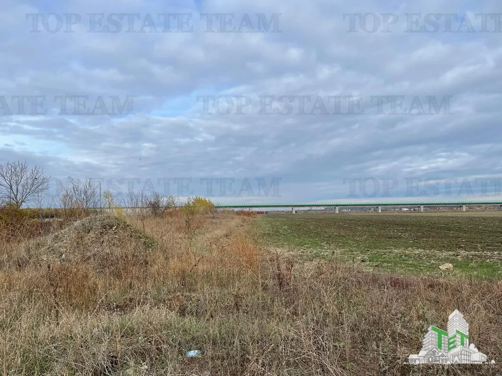Terreno en Venta en Otopeni, 6.900 m² - foto 2