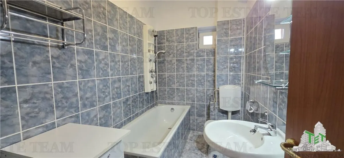 Villa de 6 Dormitorios en Venta, Ion Mihalache - Miciurin, Bucarest - foto 13