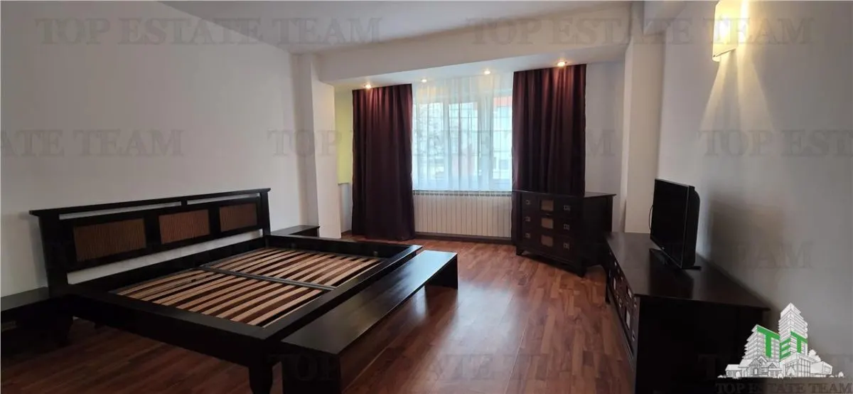 Villa de 6 Dormitorios en Venta, Ion Mihalache - Miciurin, Bucarest - foto 6
