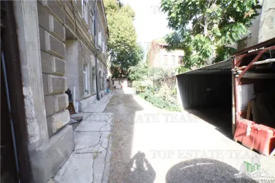 Four-Bedroom Apartment for Sale, Ultracentral Kogalniceanu, Courtyard & Attic - foto 15
