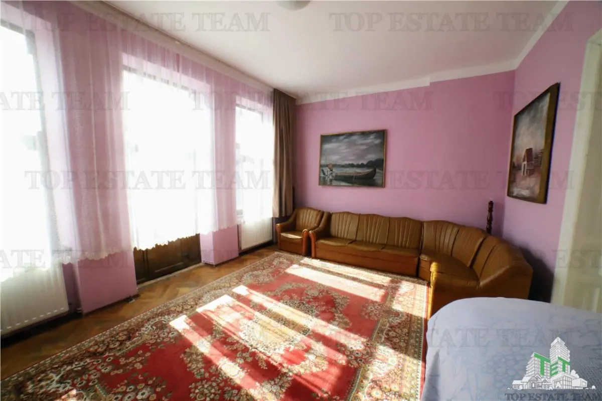 Four-Bedroom Apartment for Sale, Ultracentral Kogalniceanu, Courtyard & Attic - foto 5