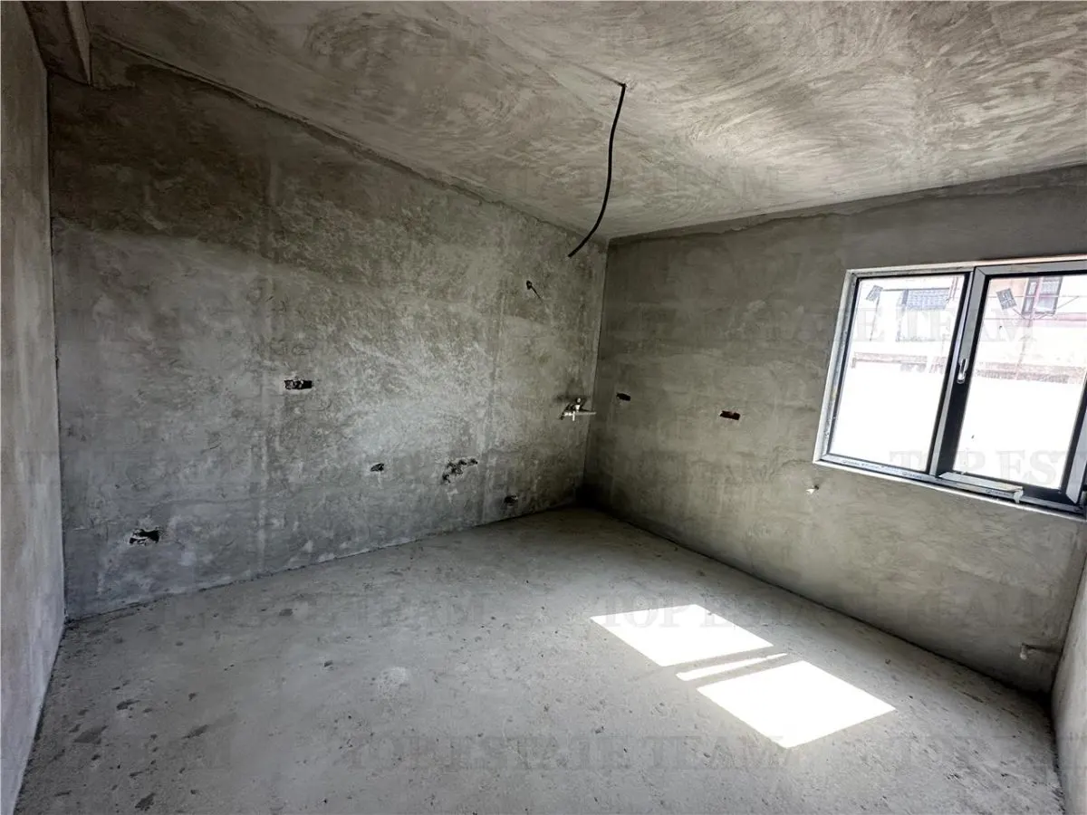 Detached Villa, 5 Bedrooms with Garage, All Utilities, 153 sqm, Bragadiru - foto 13