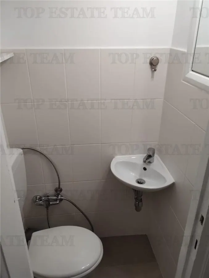 3-Bedroom Apartment for Rent in Villa, Newly Renovated, Balcony, Foisorul de Foc - foto 9