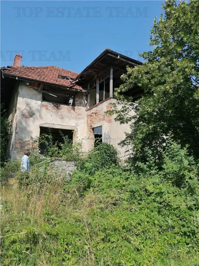 11,230 m² Land with Manor House – Requires Renovation - foto 4