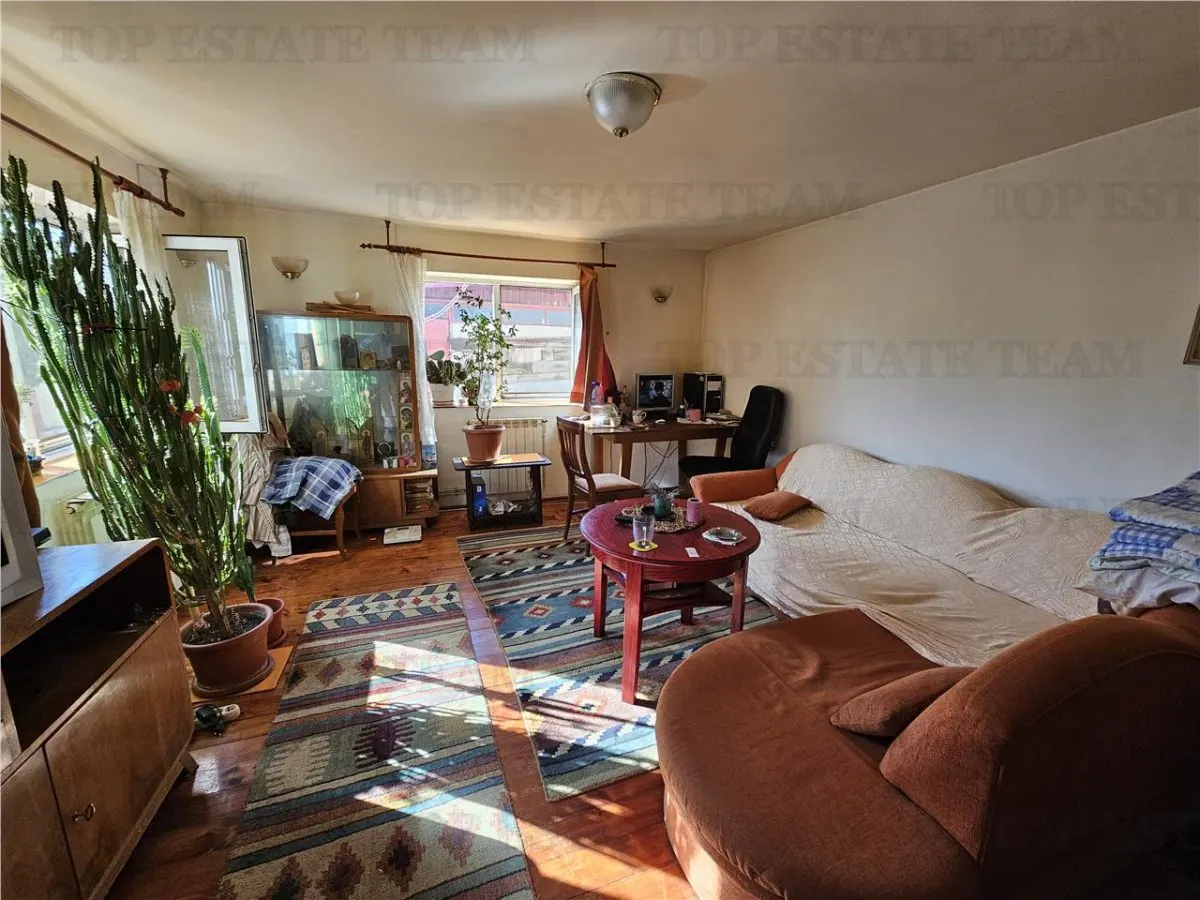 Casa en Patio con Terreno de 646 m² en Chiajna - foto 2