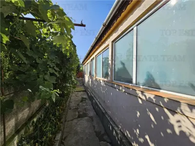 Casa en Patio con Terreno de 646 m² en Chiajna - foto 9