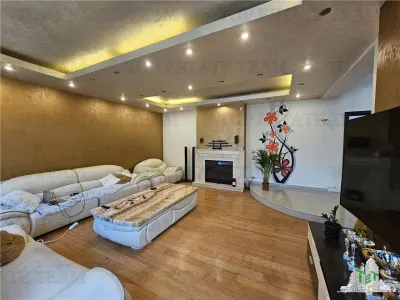 Villa Espaciosa con Salón de 65sqm, 300sqm Útiles en Bragadiru - foto 7