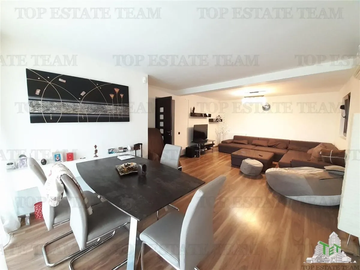 Villa de 4 Dormitorios Amueblada en Domnesti - foto 2
