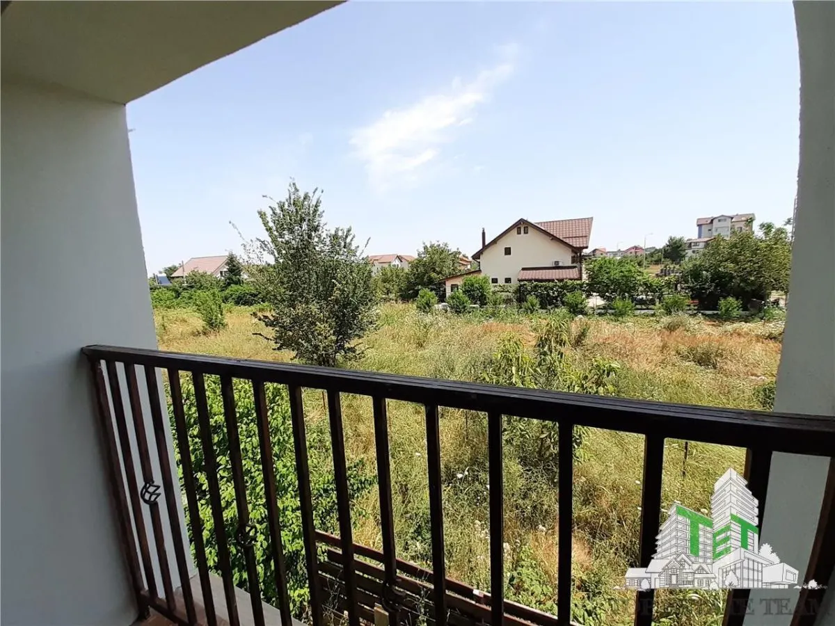 Villa de 4 Dormitorios Amueblada en Domnesti - foto 14