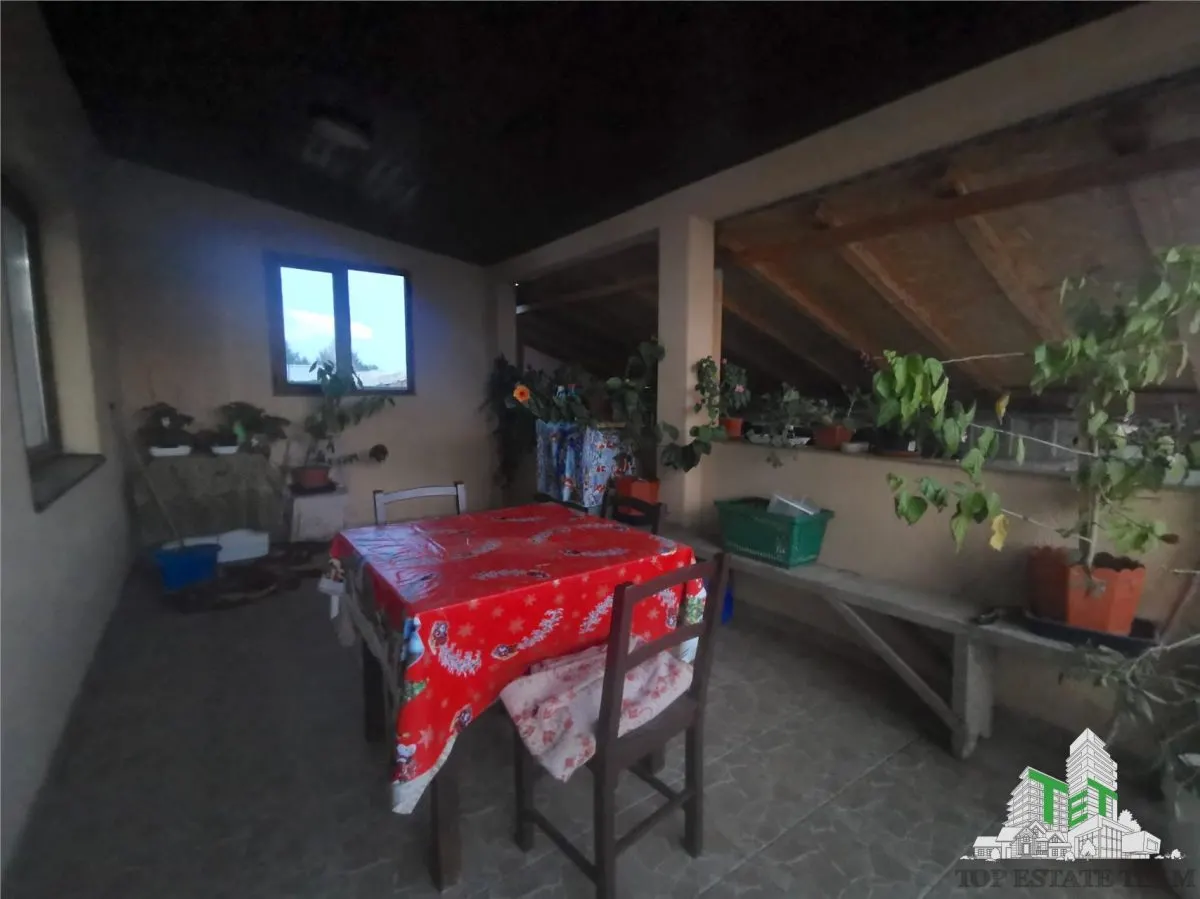 Villa 5 Chambres en Construction Privée avec Jardin et Garage à Bacu (Joita) - foto 8