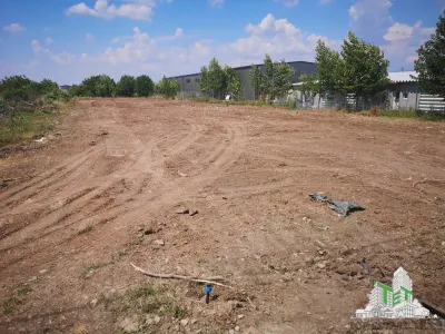 Terrain 3.096 m² Otopeni – Accès Route, Frontage 27m - foto 2