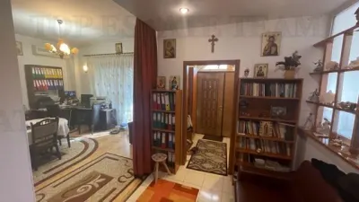 5-Bedroom Villa Apartment with 400 sqm Garden, Armeneasca - Bucuresti