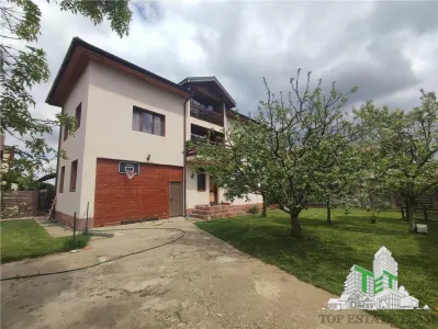 Individual Villa with Garage – P+1+M, 652m² Plot, 1 Mai Street, Otopeni - Otopeni