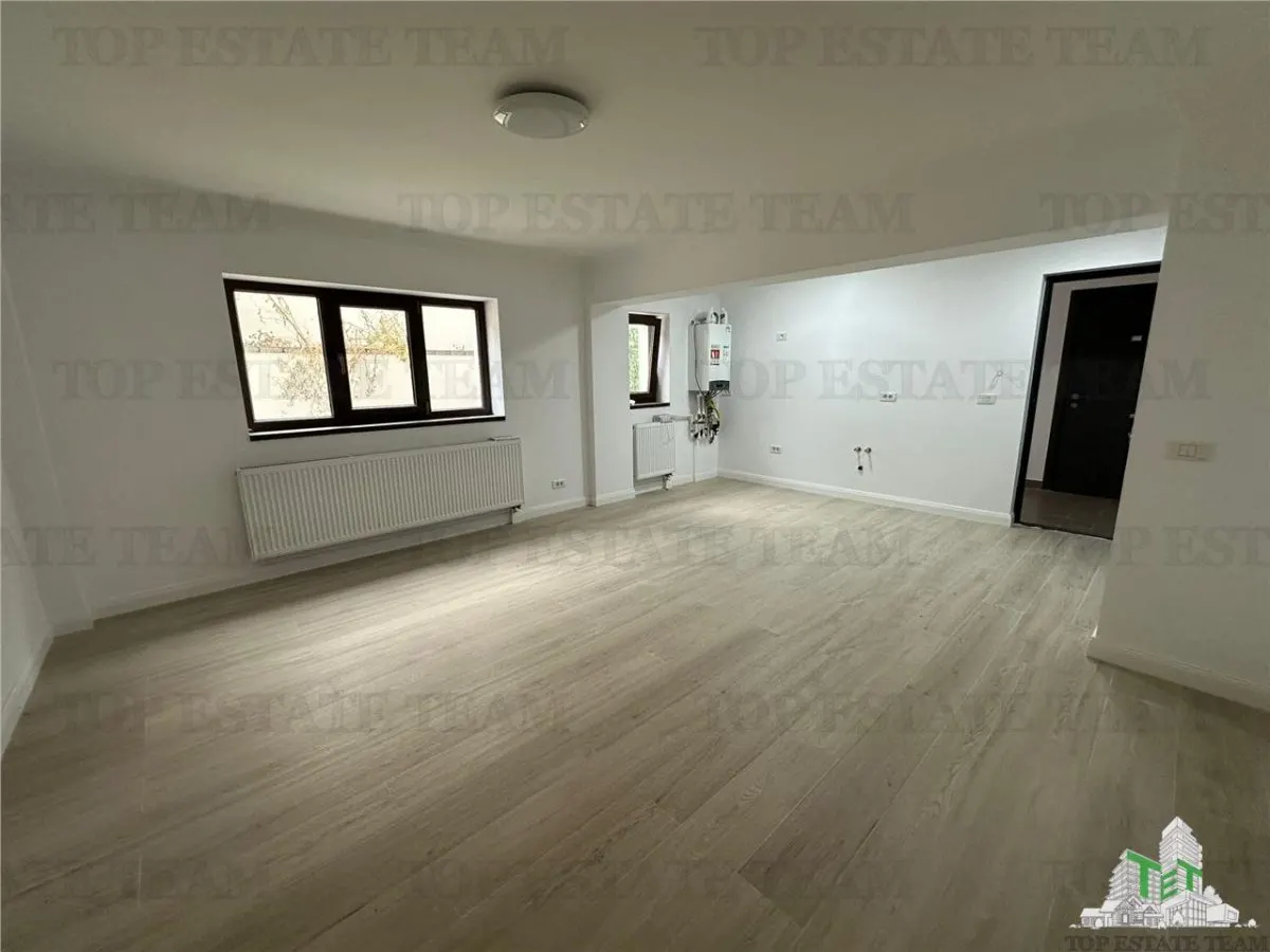 2-Bedroom Apartment with Private Courtyard for Sale in Damaroaia - foto 1