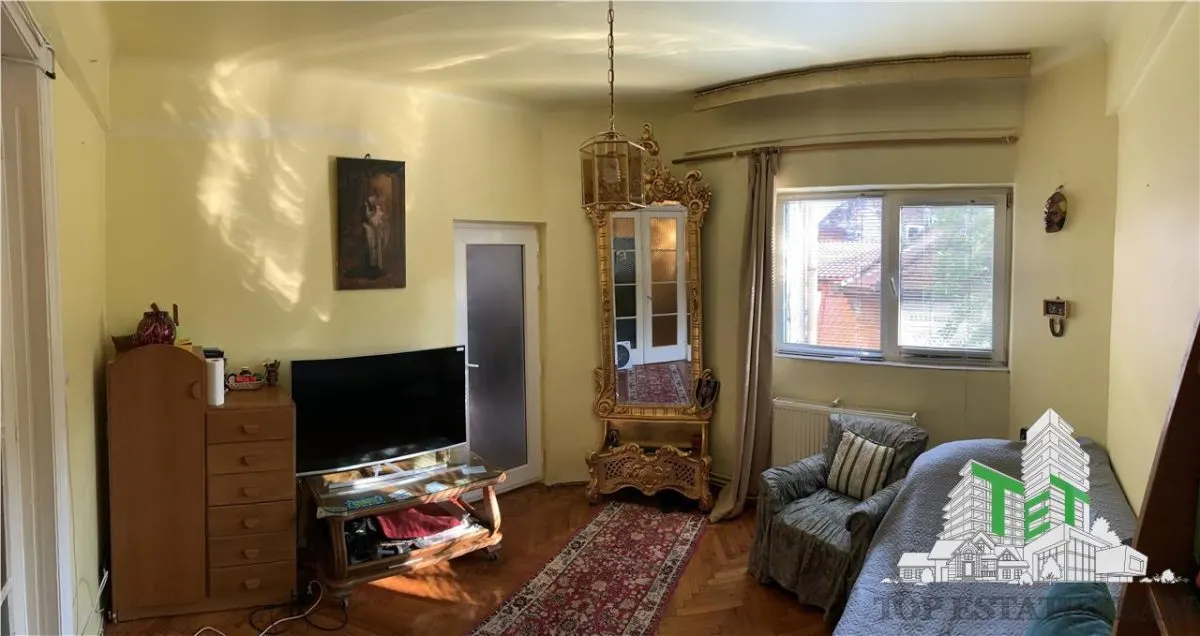 4-Bedroom Apartment, Universitate District - foto 3