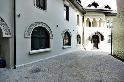 Fully Restored Brâncovenesc Villa – Elegance, Heritage & Modern Amenities - foto 11