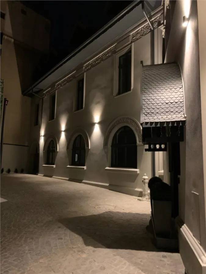 Fully Restored Brâncovenesc Villa – Elegance, Heritage & Modern Amenities - foto 17