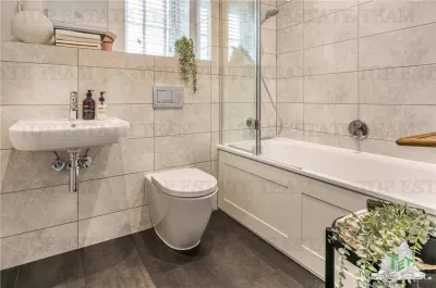 3-Bedroom House, Abbey Barn Park, Deangarden Reach, United Kingdom - foto 17