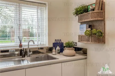 3-Bedroom House, Abbey Barn Park, Deangarden Reach, United Kingdom - foto 7