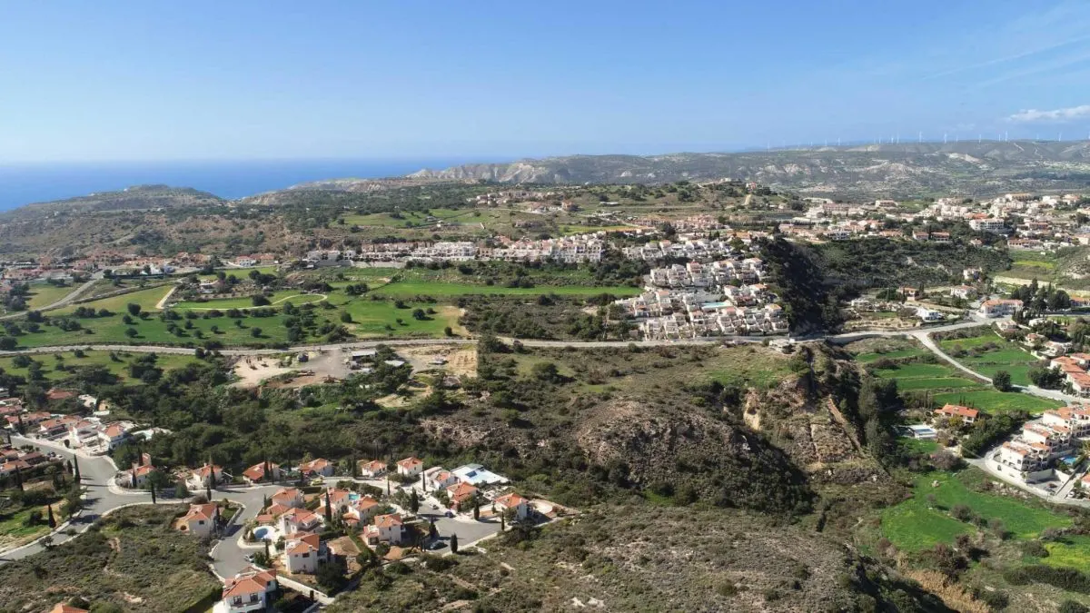 Land for Sale in Limassol, Cyprus - foto 9