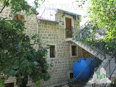Villa for Sale in Kotor, Montenegro - foto 2