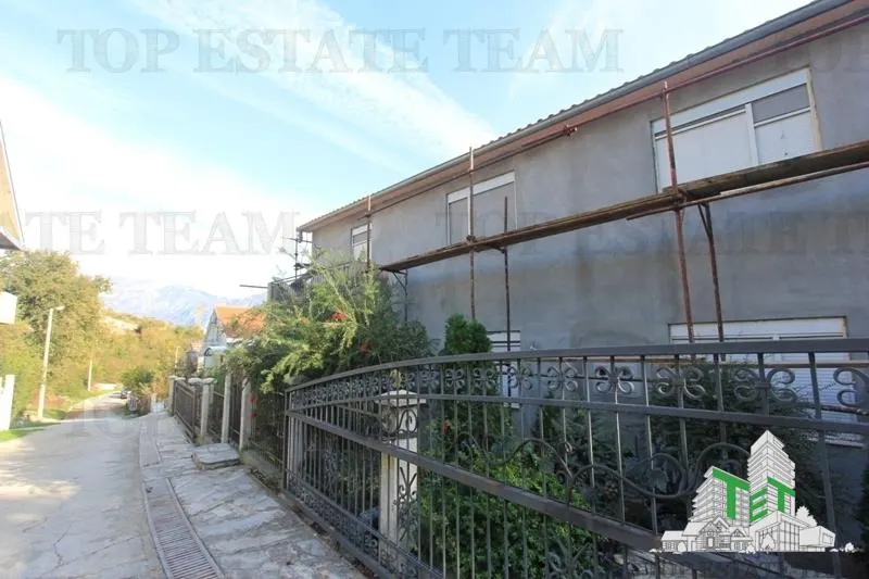 Villa for Sale in Kotor, Montenegro - foto 14