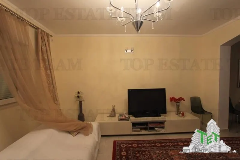 Villa for Sale in Kotor, Montenegro - foto 16